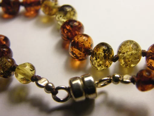 Cognac-Grun-Kinderkette-3 Cognac-Grun-Kinderkette-3